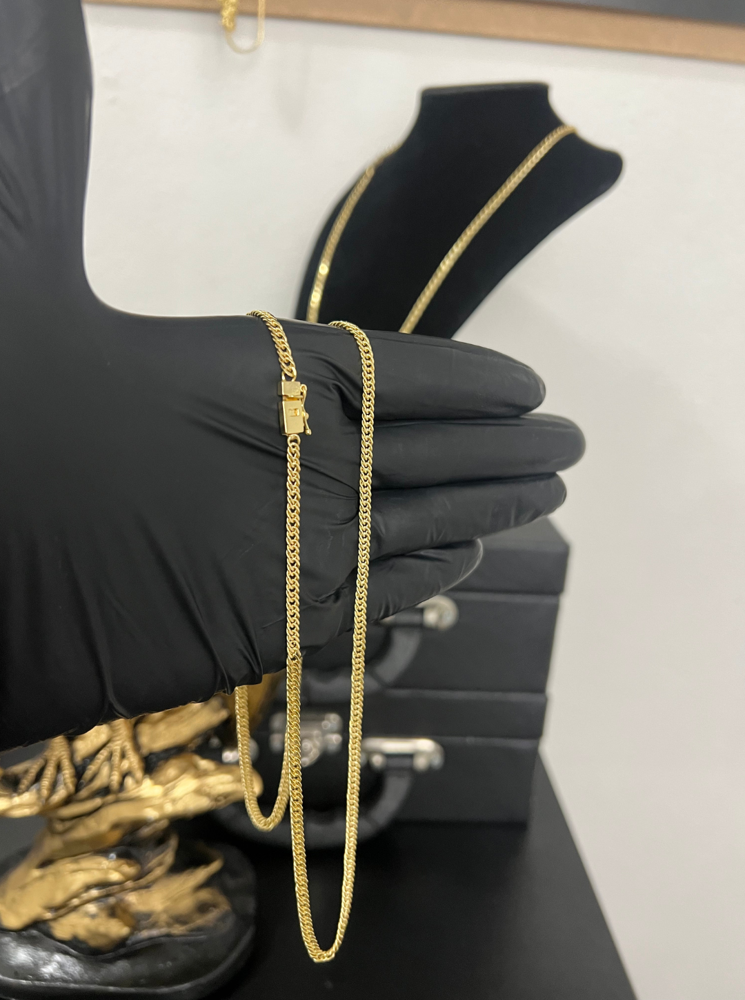 Corrente Lacraia 3mm Com Fecho Lateral Banhada A Ouro 18k